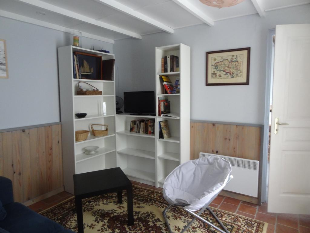 Villa Les Ecuries du Préchard La Chapelle-Chaussée Habitación foto